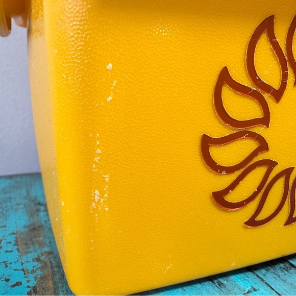 Vintage Tupperware Golden Harvest Sun Container Set, Square, 1674-6 - Picture 4 of 11